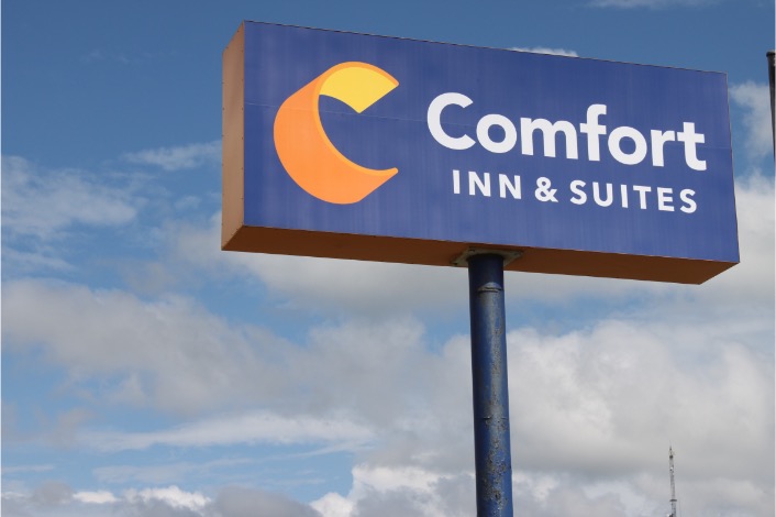 Comfort Inn And Suites Sign In