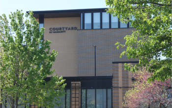 Courtyard by Marriott South Boston
